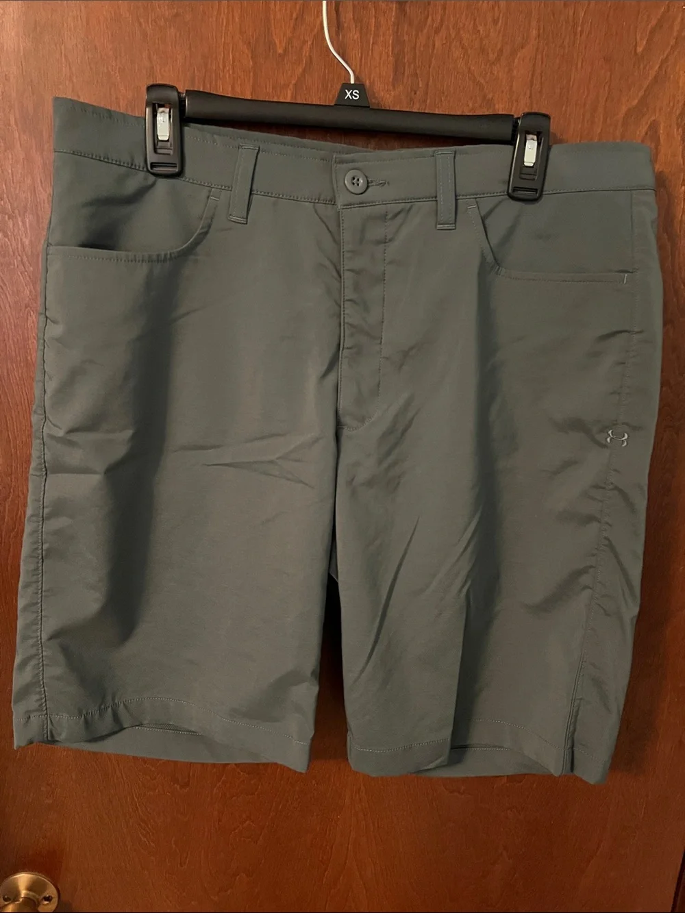Under Armour Men’s Gray Golf Shorts Size 36